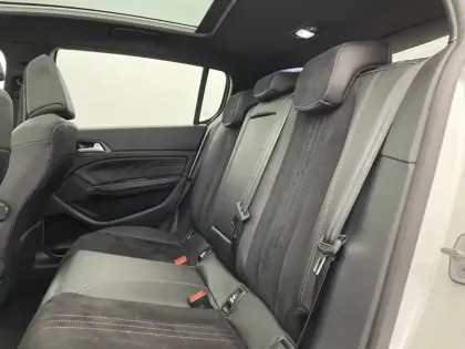 Photo 13 Peugeot 308  PureTech 130ch S&S EAT8