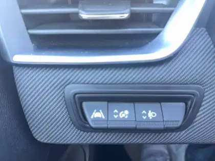 Photo 49 Renault Clio  E-Tech full hybrid 145