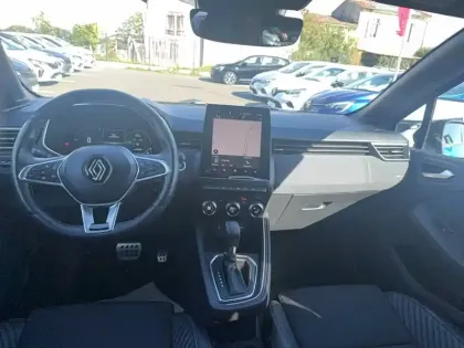 Photo 10 Renault Clio  E-Tech full hybrid 145