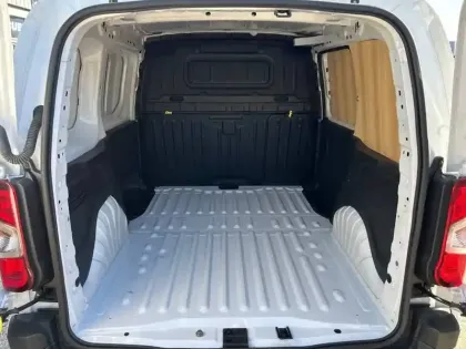 Photo 6 Peugeot Partner  FOURGON M 650 KG BLUEHDI 130 S&S EAT8