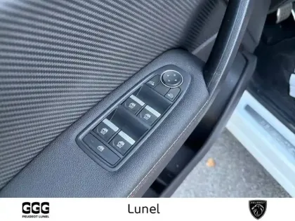 Photo 14 Renault Captur  E-Tech 145 - 21
