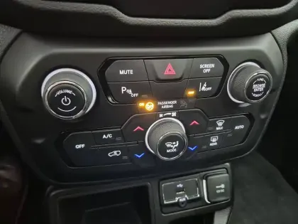 Photo 14 Jeep Renegade  1.0 GSE T3 120 ch BVM6