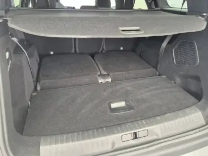 Photo 5 Peugeot 5008  Hybrid 145 ch e-DCS6