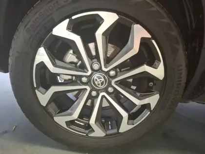 Photo 5 Toyota Yaris  Cross Hybride 116h 2WD