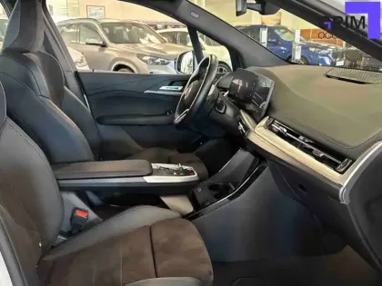 Photo 31 BMW Serie 2 Active Tourer 225e xDrive 245 ch DKG7