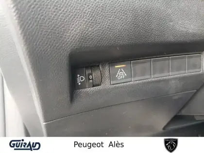 Photo 13 Peugeot 2008  Electrique 136 ch