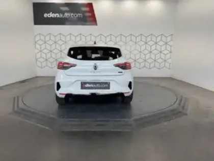 Photo 5 Renault Clio  E-Tech full hybrid 145