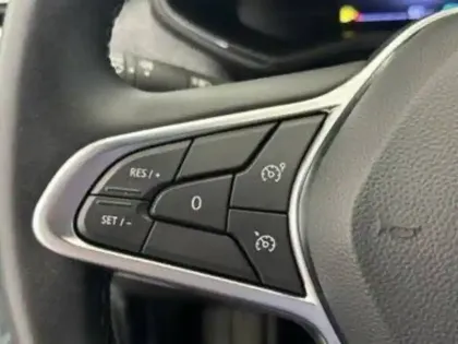 Photo 25 Renault Clio  E-Tech full hybrid 145