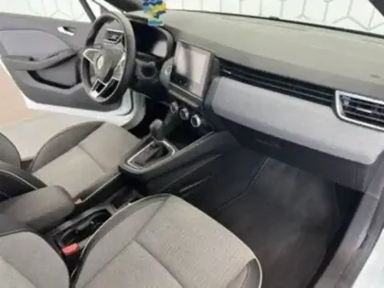 Photo 19 Renault Clio  E-Tech full hybrid 145