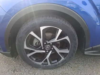Photo 8 Toyota C-HR  Hybride 1.8L