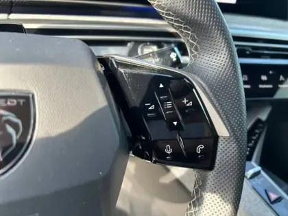 Photo 12 Peugeot 3008  Hybrid 145 e-DCS6