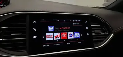 Photo 34 Peugeot 308  BlueHDi 130ch S&S BVM6