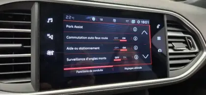 Photo 36 Peugeot 308  BlueHDi 130ch S&S BVM6