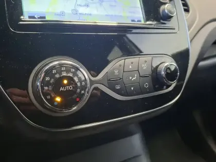 Photo 40 Renault Captur  TCe 150 Energy EDC
