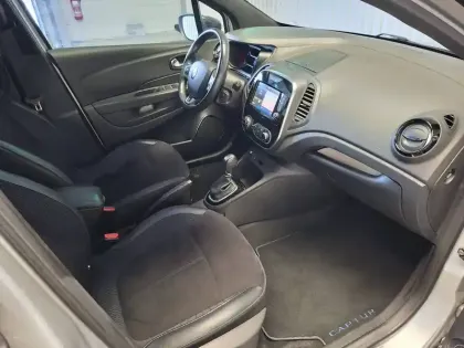 Photo 13 Renault Captur  TCe 150 Energy EDC