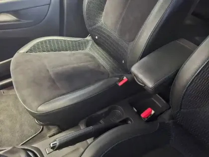 Photo 46 Renault Captur  TCe 150 Energy EDC