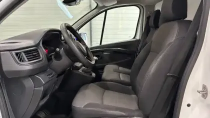 Photo 9 Renault Trafic  FGN L1H1 2800 KG BLUE DCI 130