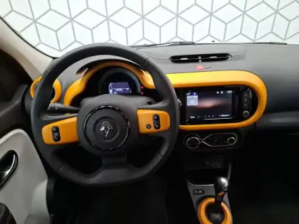 Photo 13 Renault Twingo  III E-Tech