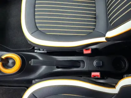 Photo 21 Renault Twingo  III E-Tech