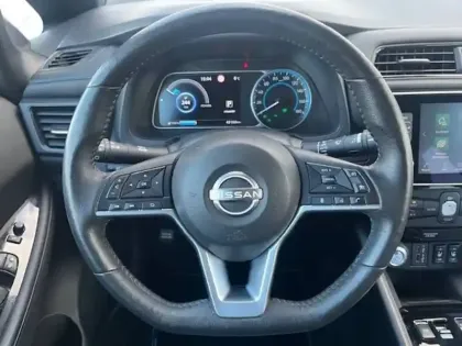 Photo 10 Nissan Leaf  Electrique 40kWh