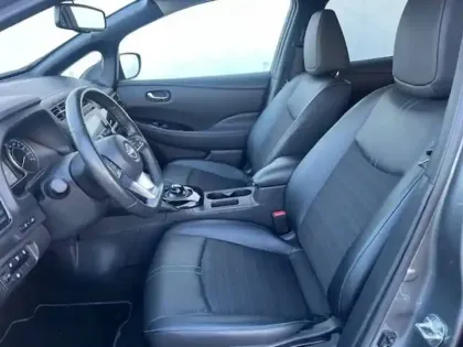 Photo 17 Nissan Leaf  Electrique 40kWh