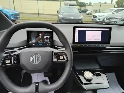 Photo 5 Mg Mg4  Electric 77kWh - 180 kW 2WD