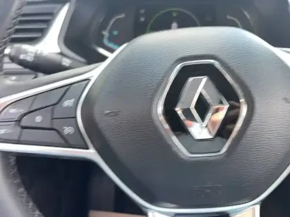 Photo 20 Renault Captur  E-Tech 145 - 21