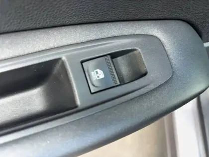 Photo 9 Renault Captur  E-Tech 145 - 21
