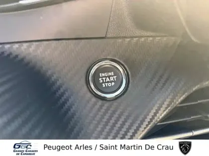 Photo 18 Peugeot 2008  PureTech 100 S&S BVM6