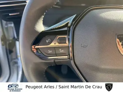 Photo 16 Peugeot 2008  PureTech 100 S&S BVM6