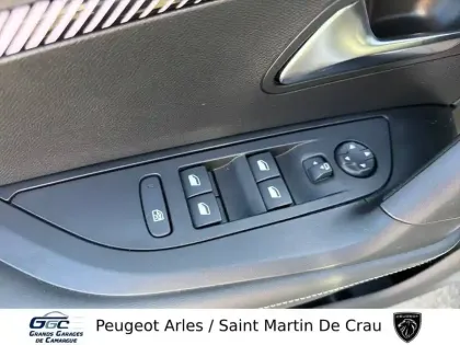 Photo 14 Peugeot 2008  PureTech 100 S&S BVM6