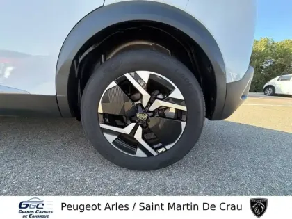 Photo 10 Peugeot 2008  PureTech 100 S&S BVM6
