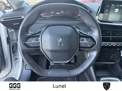 Photo 15 Peugeot 208  PureTech 100 S&S BVM6