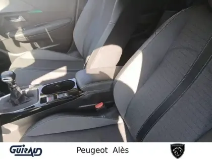 Photo 9 Peugeot 208  PureTech 100 S&S BVM6