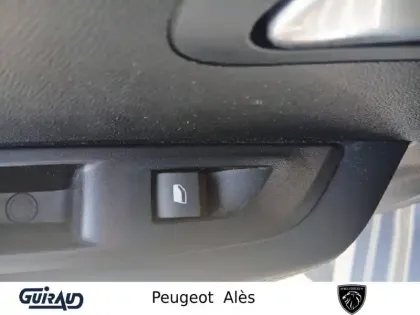 Photo 13 Peugeot 208  PureTech 100 S&S BVM6