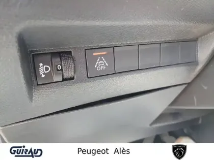 Photo 15 Peugeot 208  PureTech 100 S&S BVM6