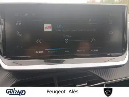 Photo 19 Peugeot 208  100 S&S BVM6