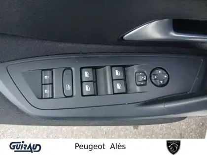 Photo 12 Peugeot 308  BlueHDi 130ch S&S EAT8