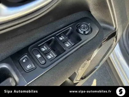 Photo 16 Jeep Renegade  1.3 Turbo T4 190 ch PHEV BVA6 4xe eAWD