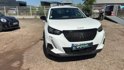 Photo 18 Peugeot 2008  PureTech 130 S&S EAT8