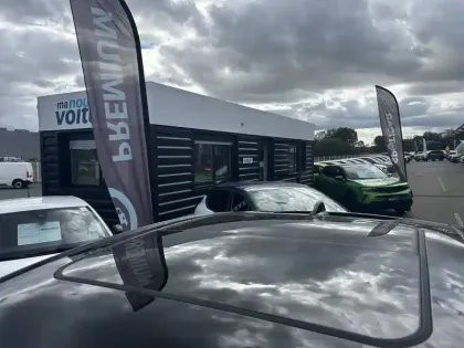 Photo 10 Peugeot 3008  Hybrid 136 e-DCS6