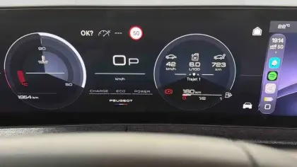 Photo 15 Peugeot 3008  Hybrid 145 e-DCS6