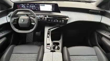 Photo 20 Peugeot 3008  Hybrid 145 e-DCS6