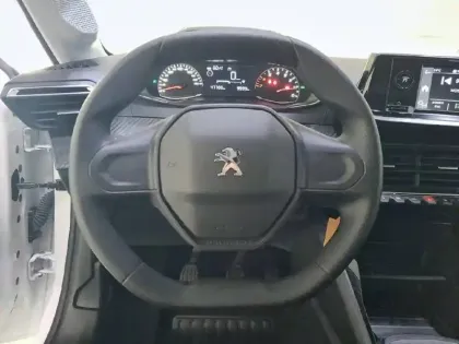 Photo 17 Peugeot 208  PURETECH 75 S&S BVM5
