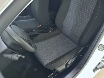 Photo 19 Peugeot 208  PURETECH 75 S&S BVM5