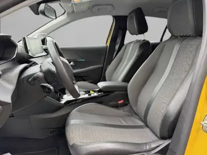 Photo 10 Peugeot 208  Electrique 50 kWh 136ch