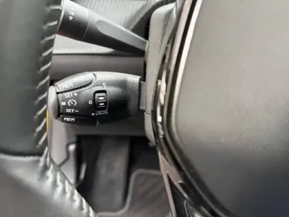 Photo 22 Peugeot 208  Electrique 50 kWh 136ch