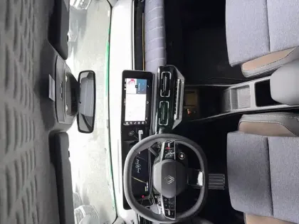 Photo 9 Renault 5 Renault  E-Tech Electrique 10 ch autonomie confort