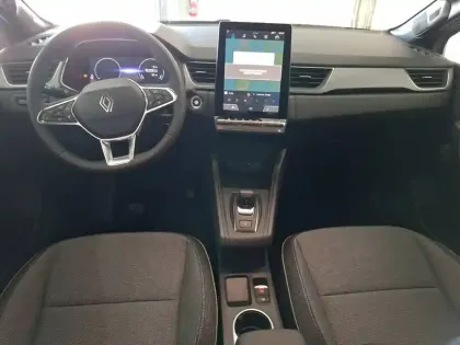 Photo 10 Renault Captur  E-Tech full hybrid 160 ch