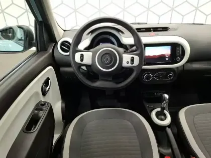 Photo 14 Renault Twingo  III E-Tech